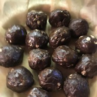 Vegan Chocolate Shakeology Balls