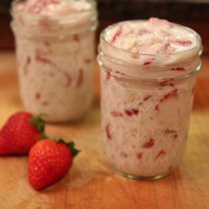 Strawberry Yogurt Breakfast Parfaits